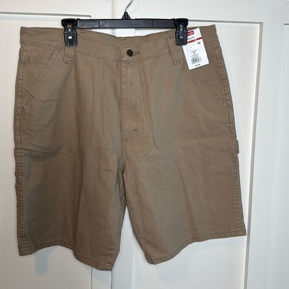 Wrangler Other - NWT-Wrangler Flex Fit carpenter shorts